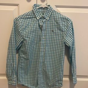 Boys Vineyard Vines Sz S (8-10) worn once. EUC
